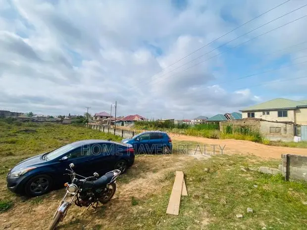 30.53 ACRE Land for Sale at Oyibi Appolonia City · Photo 1