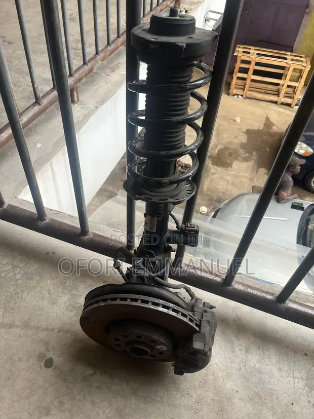 Vw Golf 6 Front Shocks 2008-2013 · Photo 1