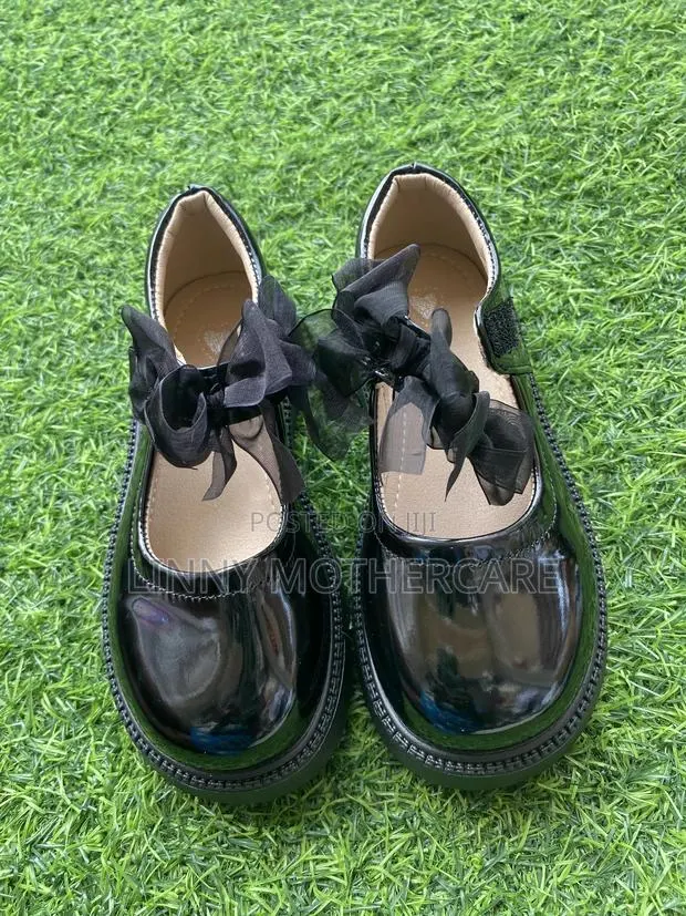 Kids School Church Shoes · Photo 1