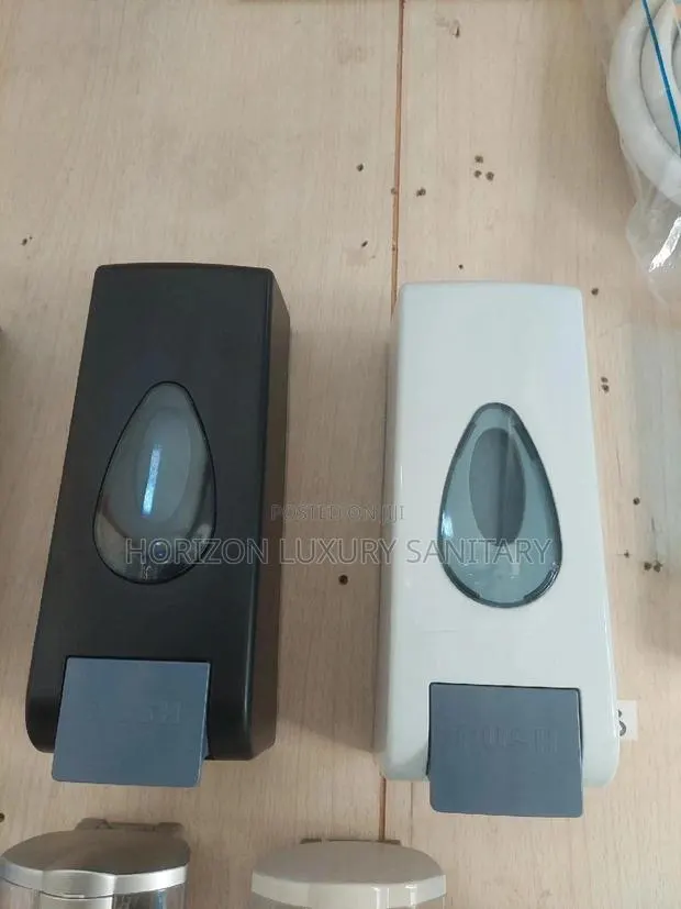Liquid Dispenser 600ML · Photo 1
