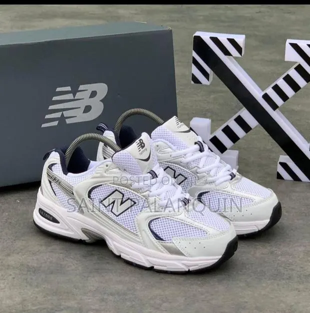 New Balance Sneaker · Photo 1