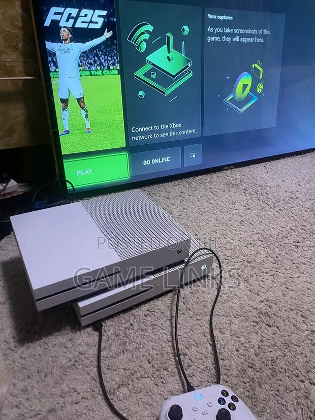 Xbox One S · Photo 1