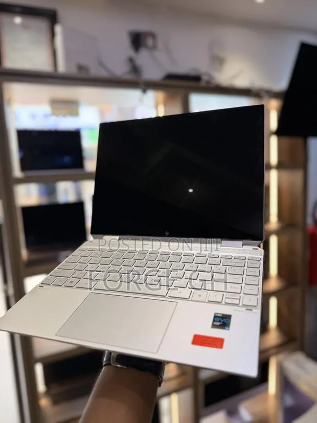Laptop HP Spectre X360 16GB Intel Core i7 SSD 512GB · Photo 1