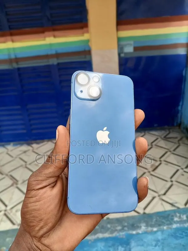 Apple iPhone 13 128 GB Blue · Photo 1