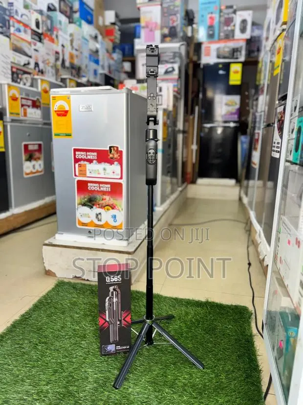 Ai Tracking Selfie Stick and Tripod 5+ Feet · Photo 1