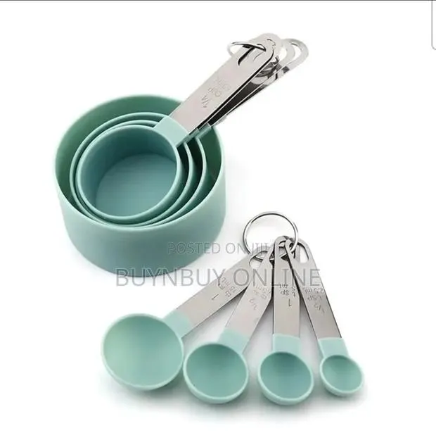 Plastic Measuring Cup and Spoon Set · Photo 1