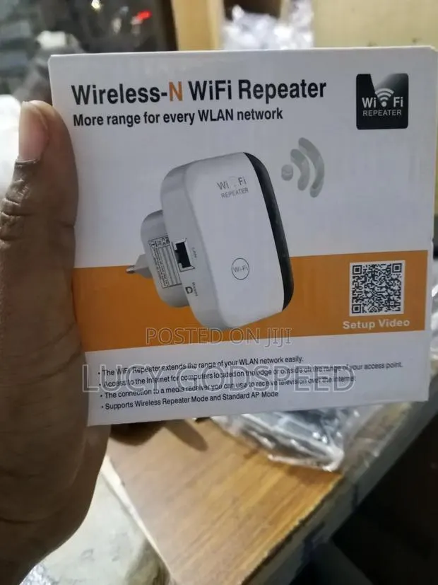 Wireless -N Wifi Repeater · Photo 1