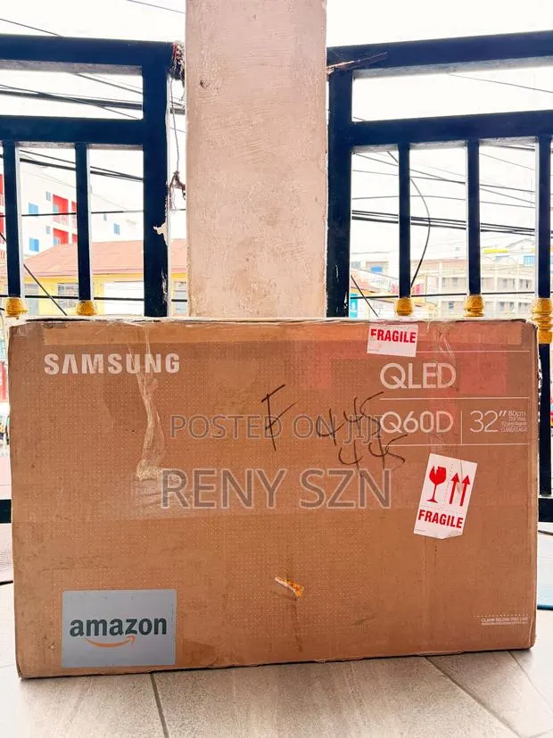 Samsung 32 Inch QLED Q60D Tizen OS Smart TV · Photo 1