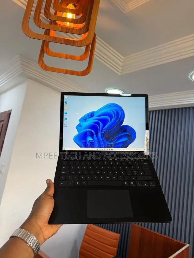 Laptop Microsoft Surface Laptop 3 8GB Intel Core i5 SSD 256GB · Photo 1