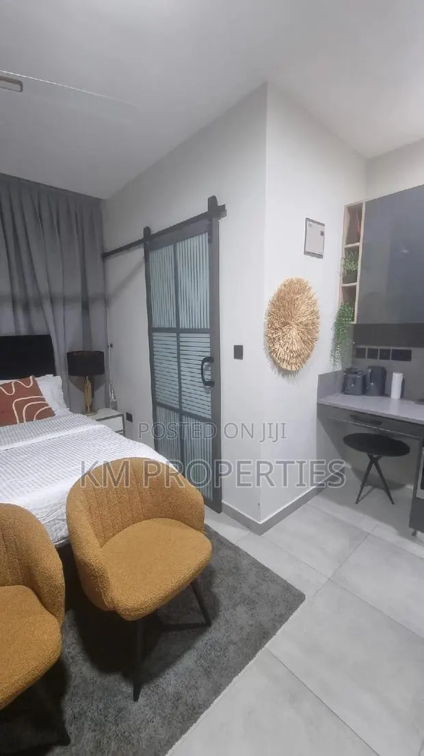 Furnished Single Studio Airbnb With a Lobby. · Photo 1