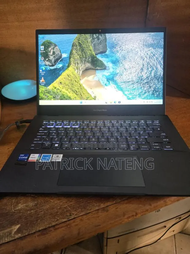 Laptop Asus ASUSPRO B9440UA 32GB Intel Core i7 SSD 512GB · Photo 1