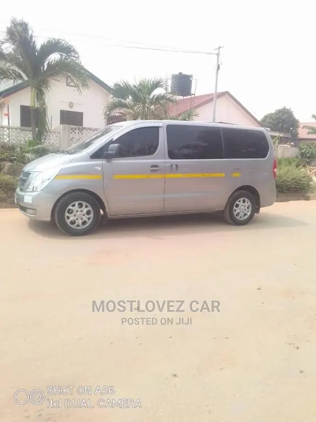 Car Rental Rent a H1 Buses in Ghana Car for Rent for Tours · Photo 1