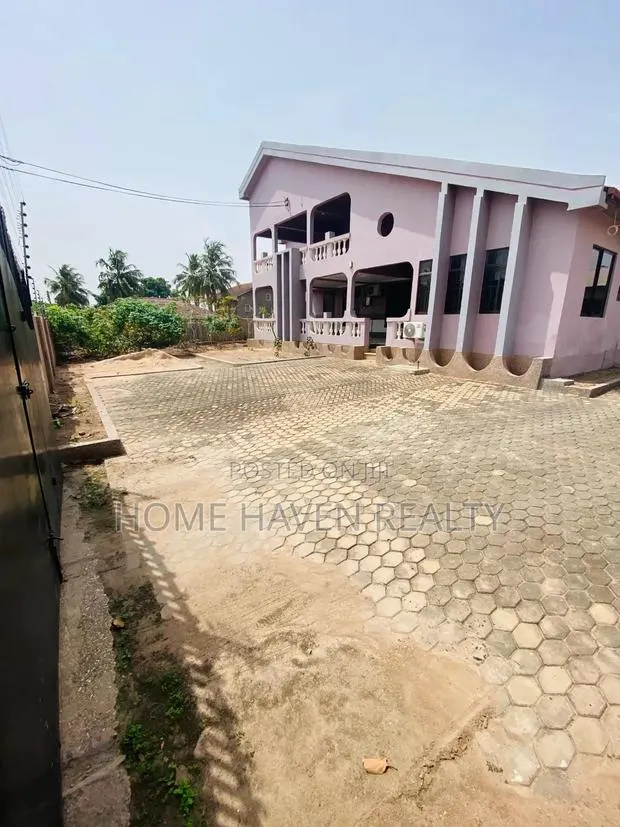 7bdrm House in Westland for rent · Photo 1