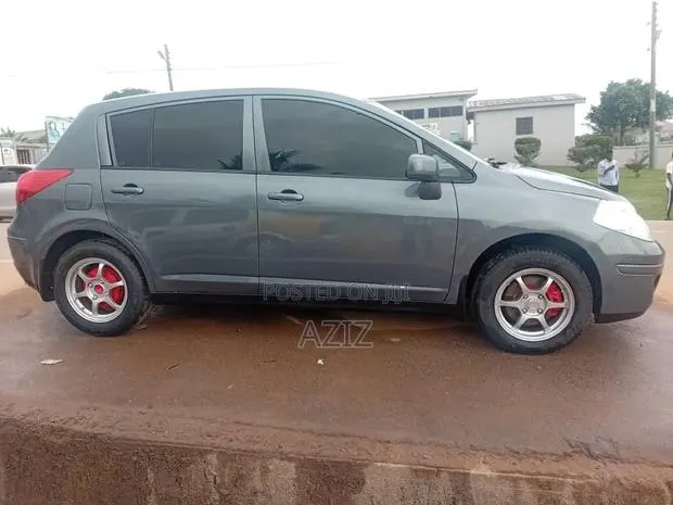 Nissan Versa 2007 Gray · Photo 2