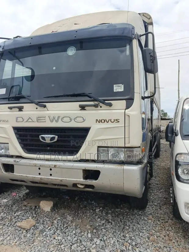 Long Chassis Daewoo 14tons · Photo 1