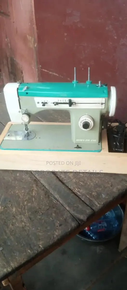 Sewing Machine · Photo 1