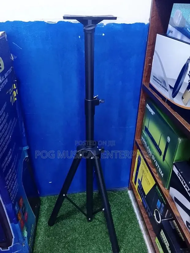 Speaker Stand · Photo 1