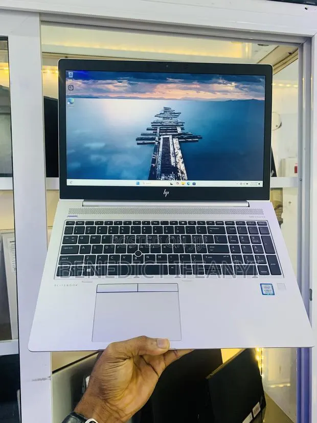 Laptop HP EliteBook 850 G6 16GB Intel Core i7 SSD 512GB · Photo 1