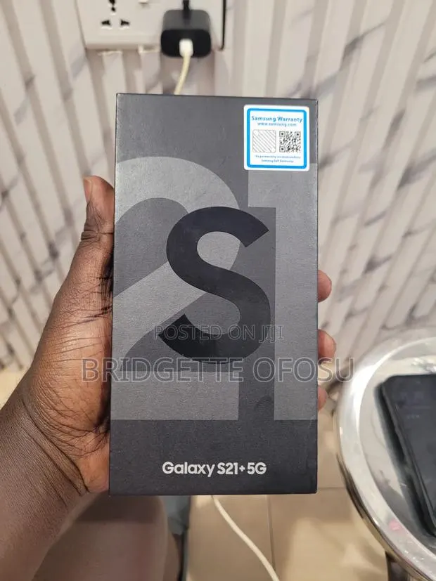 New Samsung Galaxy S21+ 5G 128 GB Blue · Photo 1