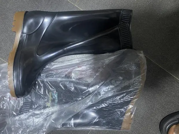 Wellington Boots (Safety Boots) · Photo 1