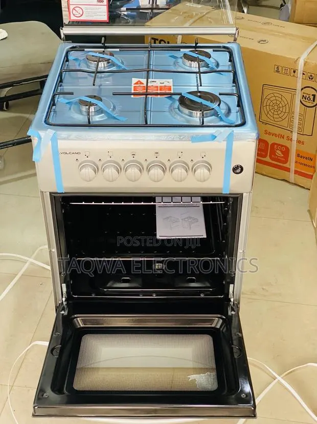 Features Oven and Grill Volcano 4 Burner Gas Cooker · Photo 1