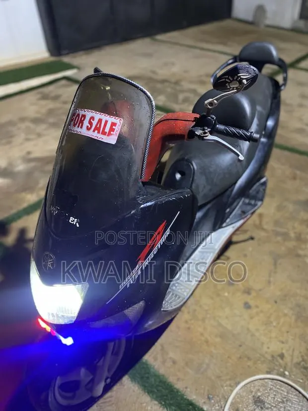 Yamaha Majesty 2017 Black · Photo 1