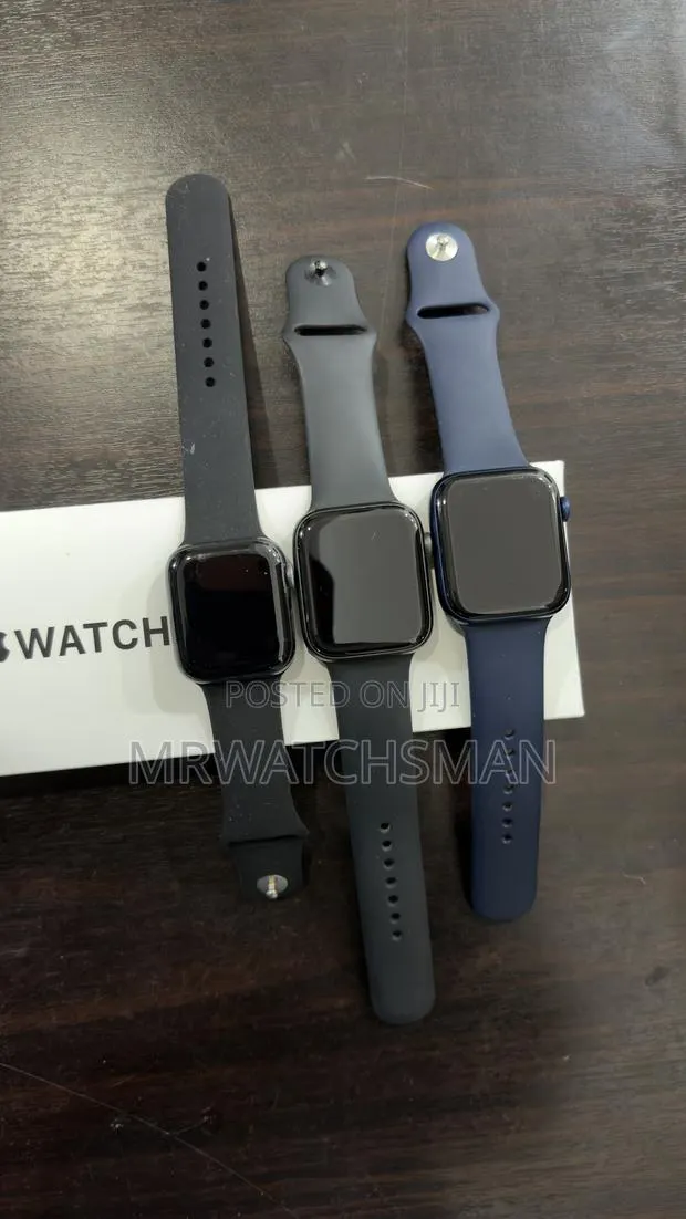 Apple Watch Series 6 44mm GPS Only · Photo 1