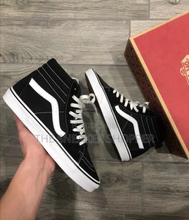 Vans Sk8-Hi - Black / White · Photo 1