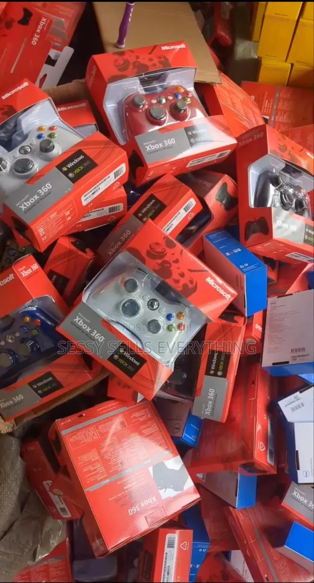 Xbox 360 Wired Controller · Photo 1