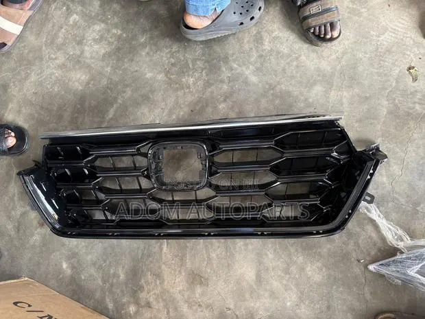 Honda CRV Front Bumper Shell Grill 2023 2024 2025 · Photo 1