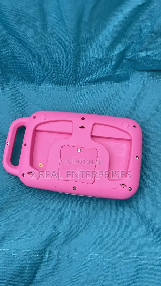Leapfrog 2 in 1 Touch Tablet and Laptop · Photo 2