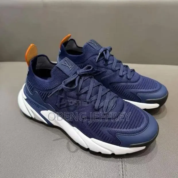 Original Louis Vuitton Tactic Runner Navy Blue · Photo 1