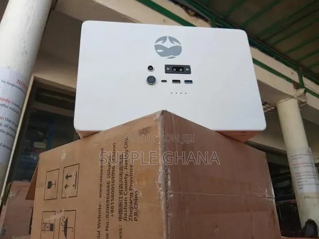 NEO EARTH Rechargeable Power Station Portable Electricity Solution · Photo 1