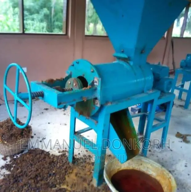 Palm Oil Extractor Machine · Photo 1