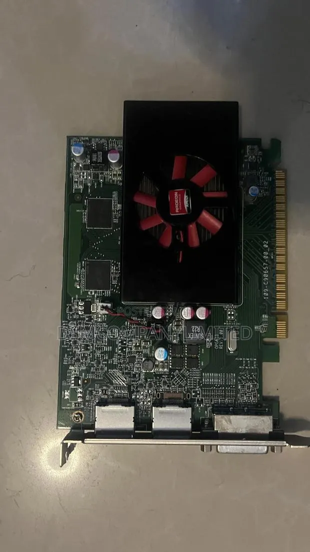 AMD Radeon R7 450 (4GB Gddr5) Oem · Photo 1