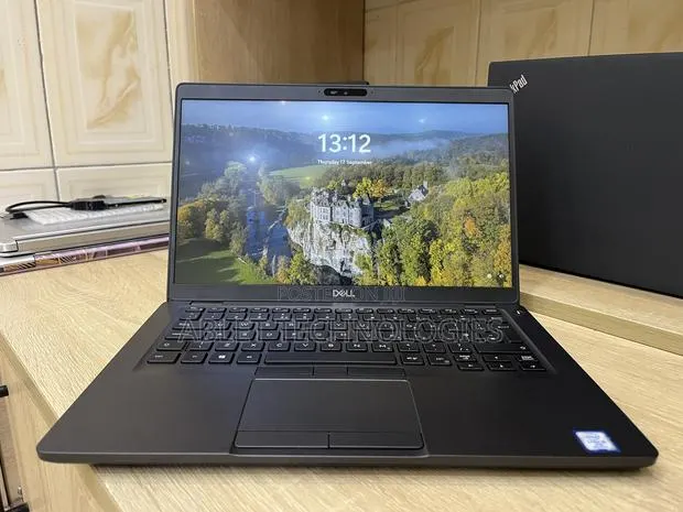 Laptop Dell Latitude 5401 16GB Intel Core i5 SSD 256GB · Photo 1