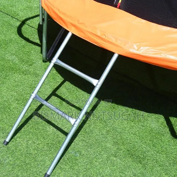 10ft Trampoline · Photo 4