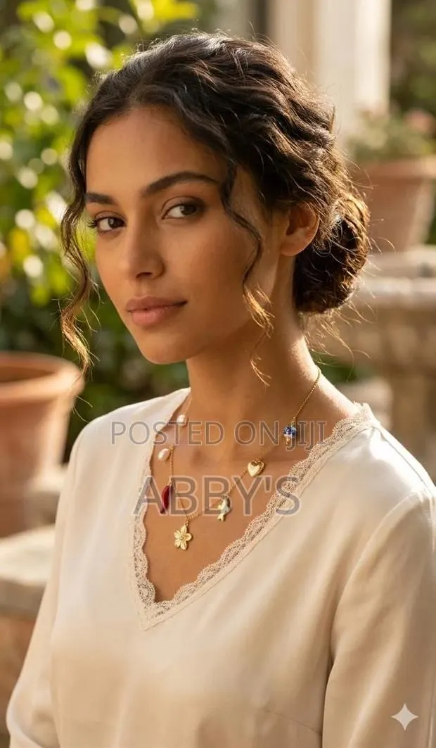 Mediterranean- Style Charm Necklace · Photo 1