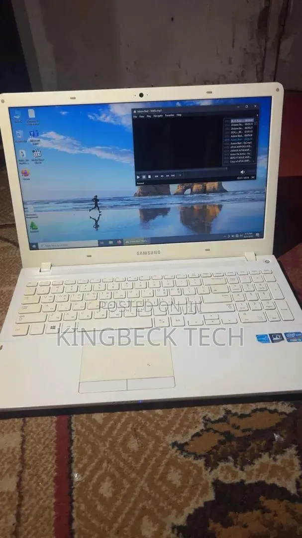 Laptop Samsung 4GB Intel Core i5 HDD 256GB · Photo 1