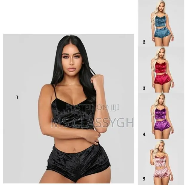 2 Pieces Pyjamas Women Solid Soft Sexy Nightwear Suit Velvet · Photo 1