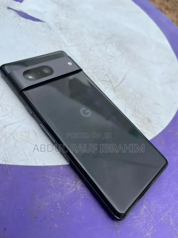 Google Pixel 7 128 GB Black · Photo 1