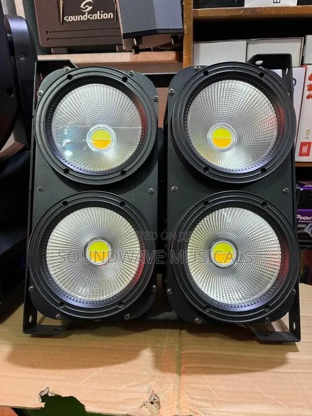 4in1 Cob Light (Warm White) · Photo 1