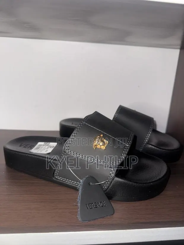 Versace Slide · Photo 1