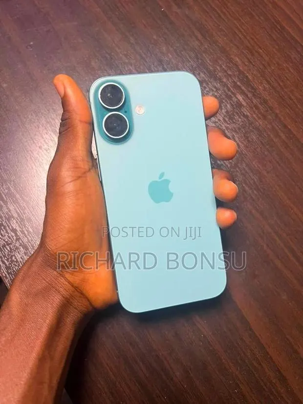 Apple iPhone 16 128 GB Gray · Photo 1