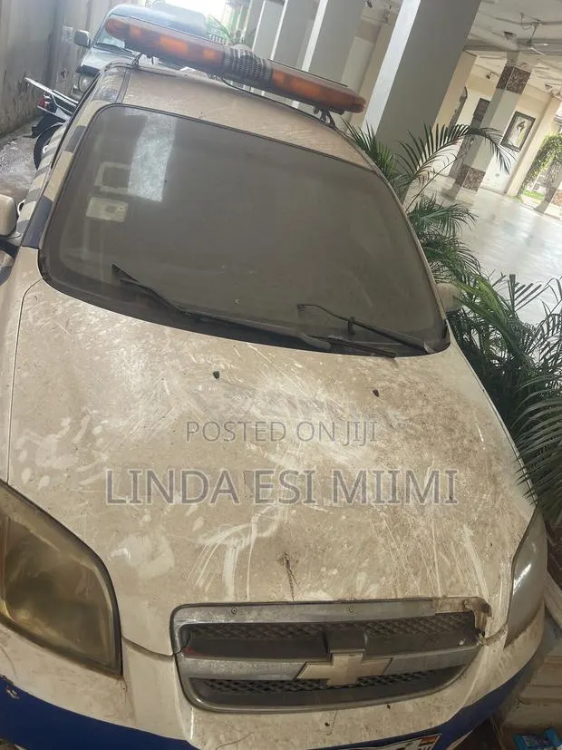 Chevrolet Aveo 2008 White · Photo 1