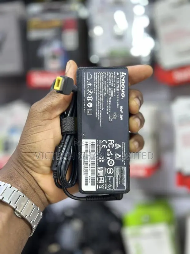 Lenovo USB Adapter · Photo 1