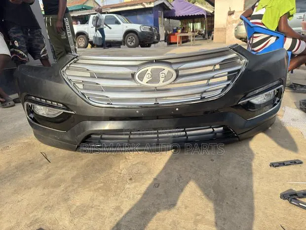 Hyundai Santafe Front Bumper Complete · Photo 1