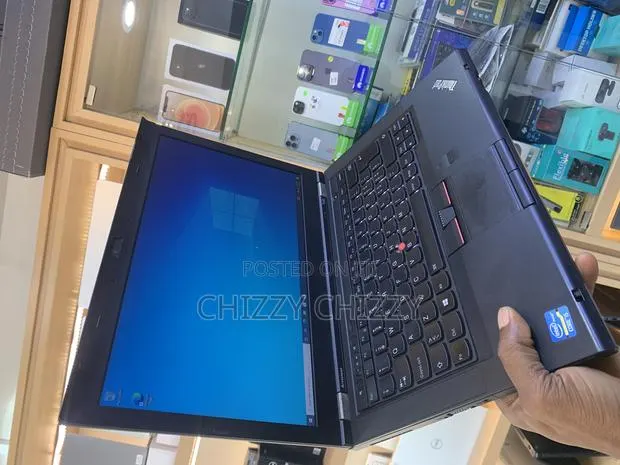 Laptop Lenovo ThinkPad T430 8GB Intel Core i5 SSD 160GB · Photo 1