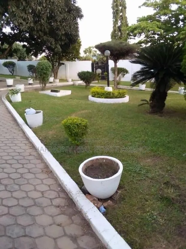 4bdrm House in Airport Residential Area for rent · Photo 5