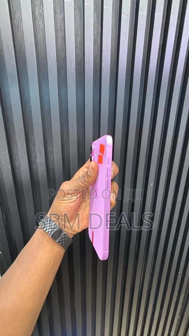 Apple iPhone 16 Plus 128 GB Pink · Photo 1